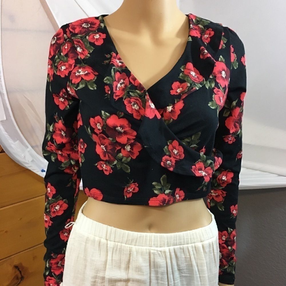 Forever 21 JR. Cropped Top L Ruffled NWT